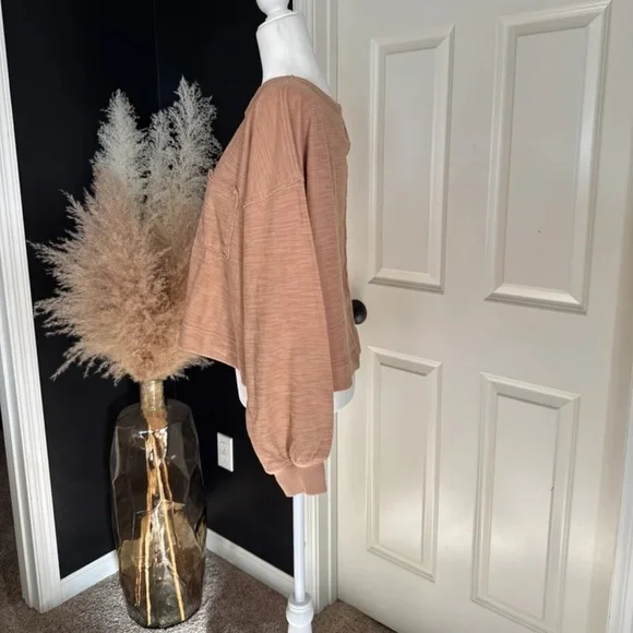 Aerie Endless Summer Crew Sweatshirt
In Toasty 
Size Small Oversized - Picture 6 of 12